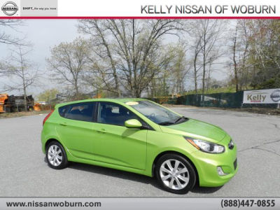 2012 Hyundai Accent  SE