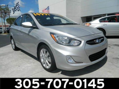 2012 Hyundai Accent  GLS