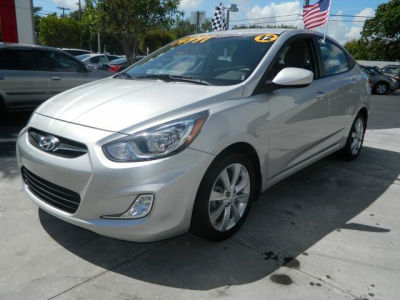 2012 Hyundai Accent  GLS