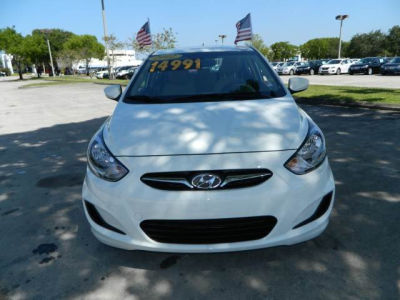 2012 Hyundai Accent  GLS