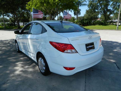 2012 Hyundai Accent  GLS