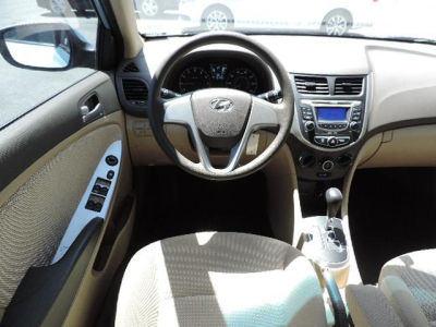 2012 Hyundai Accent  GLS