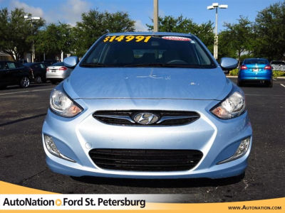 2012 Hyundai Accent  SE