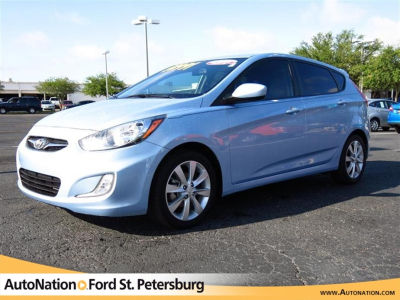 2012 Hyundai Accent  SE