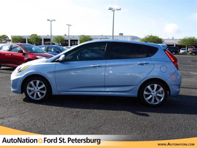 2012 Hyundai Accent  SE
