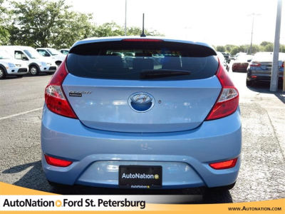 2012 Hyundai Accent  SE