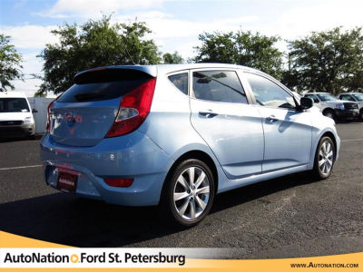 2012 Hyundai Accent  SE
