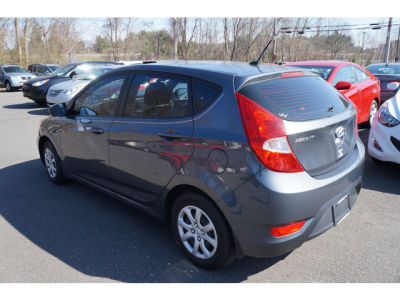2012 Hyundai Accent GS