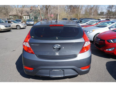 2012 Hyundai Accent GS