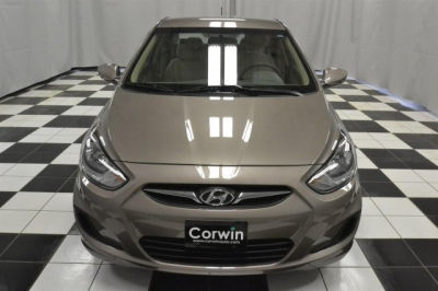 2012 Hyundai Accent  GLS