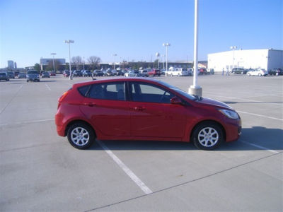 2013 Hyundai Accent  GS