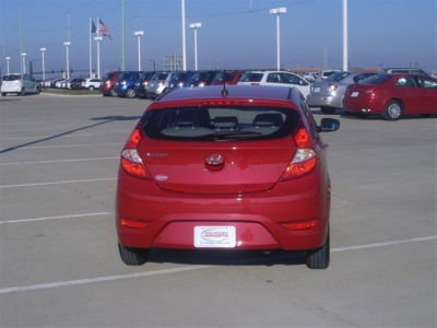 2013 Hyundai Accent  GS