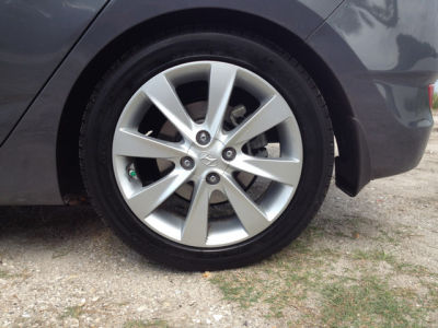 2012 Hyundai Accent  SE
