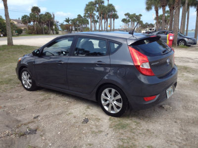 2012 Hyundai Accent  SE