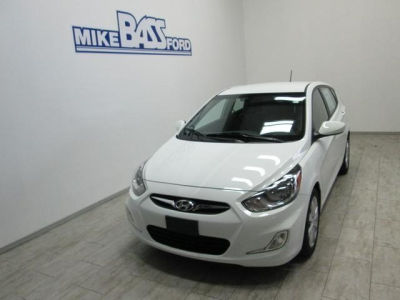 2012 Hyundai Accent  SE