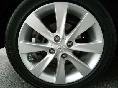 2012 Hyundai Accent  SE