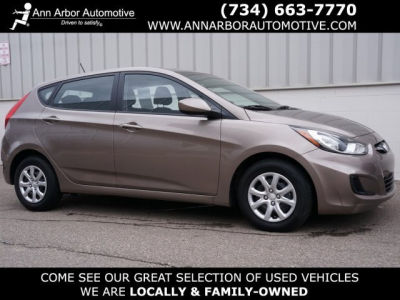 2012 Hyundai Accent  GS