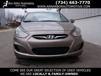 2012 Hyundai Accent  GS