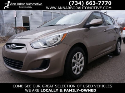 2012 Hyundai Accent  GS