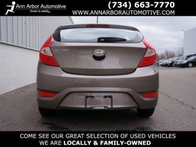 2012 Hyundai Accent  GS
