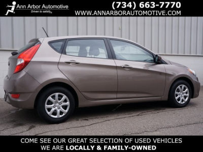 2012 Hyundai Accent  GS