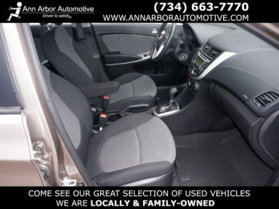 2012 Hyundai Accent  GS