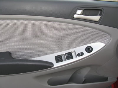2012 Hyundai Accent  GLS