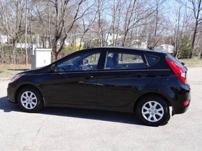 2012 Hyundai Accent GS