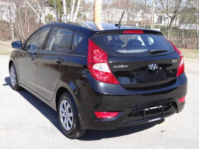 2012 Hyundai Accent GS