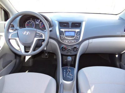 2012 Hyundai Accent GS
