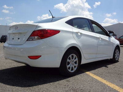 2012 Hyundai Accent  GLS