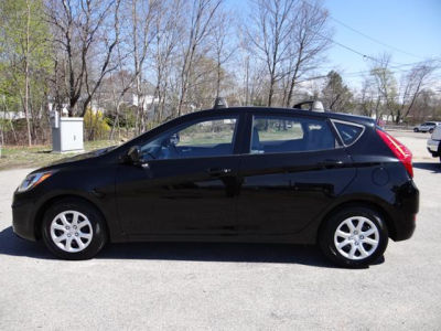 2012 Hyundai Accent  GS