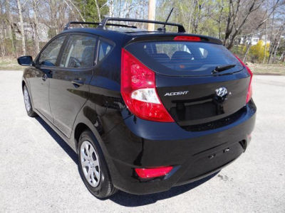 2012 Hyundai Accent  GS