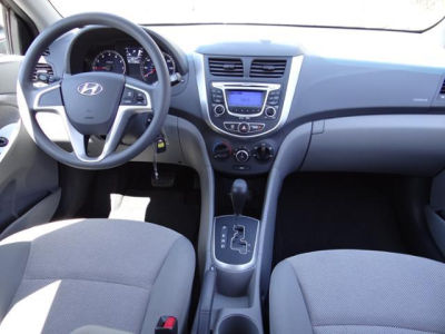 2012 Hyundai Accent  GS
