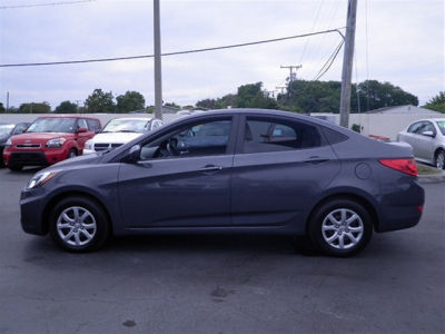 2012 Hyundai Accent GLS