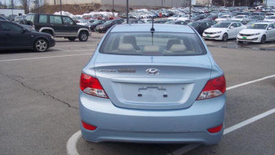 2012 Hyundai Accent  GLS