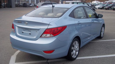2012 Hyundai Accent  GLS