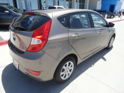 2012 Hyundai Accent  GS
