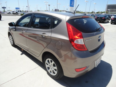 2012 Hyundai Accent  GS