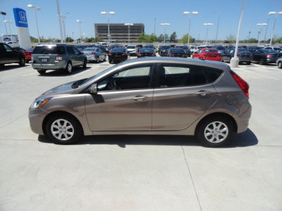 2012 Hyundai Accent  GS