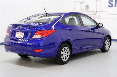2012 Hyundai Accent  GLS