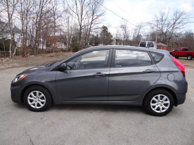 2012 Hyundai Accent GS