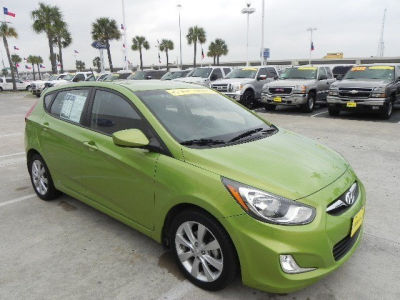 2012 Hyundai Accent SE