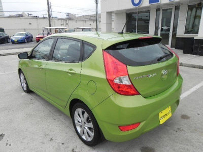 2012 Hyundai Accent SE