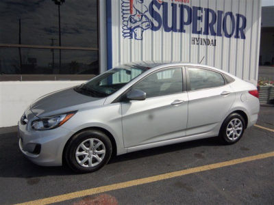 2012 Hyundai Accent  GLS