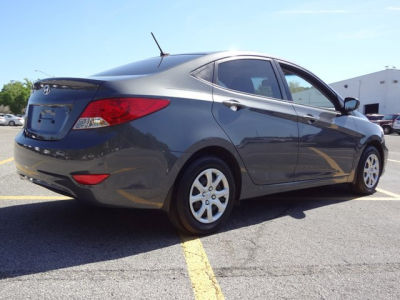 2012 Hyundai Accent  GLS