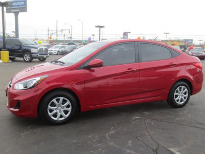 2012 Hyundai Accent  GLS