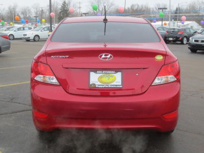2012 Hyundai Accent  GLS