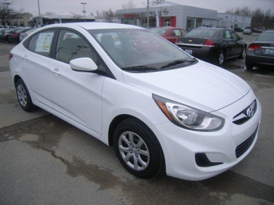 2012 Hyundai Accent  GLS