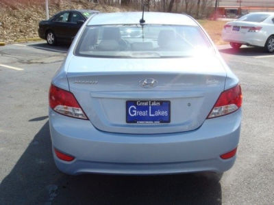 2012 Hyundai Accent  GLS